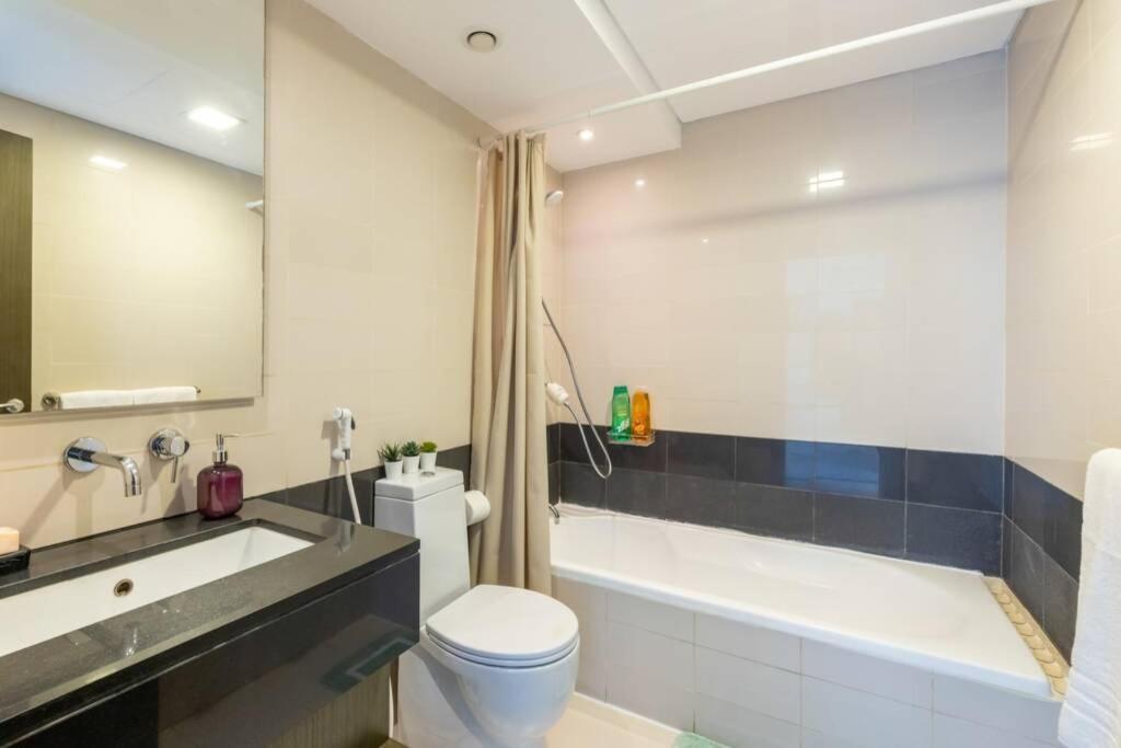 Xanadubai Loft Tower - Your Home Away From Home In Downtown Dubai! Екстериор снимка